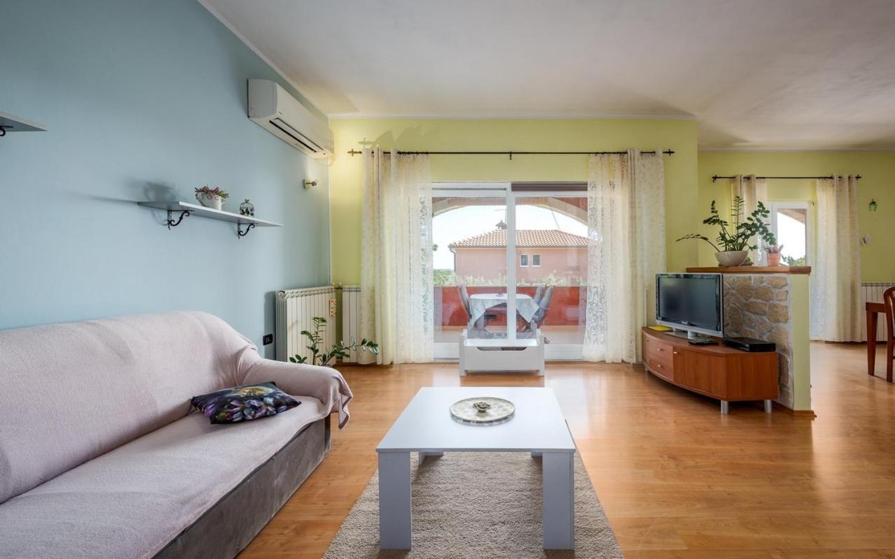 Iva House With Apartment Умаг Екстер'єр фото